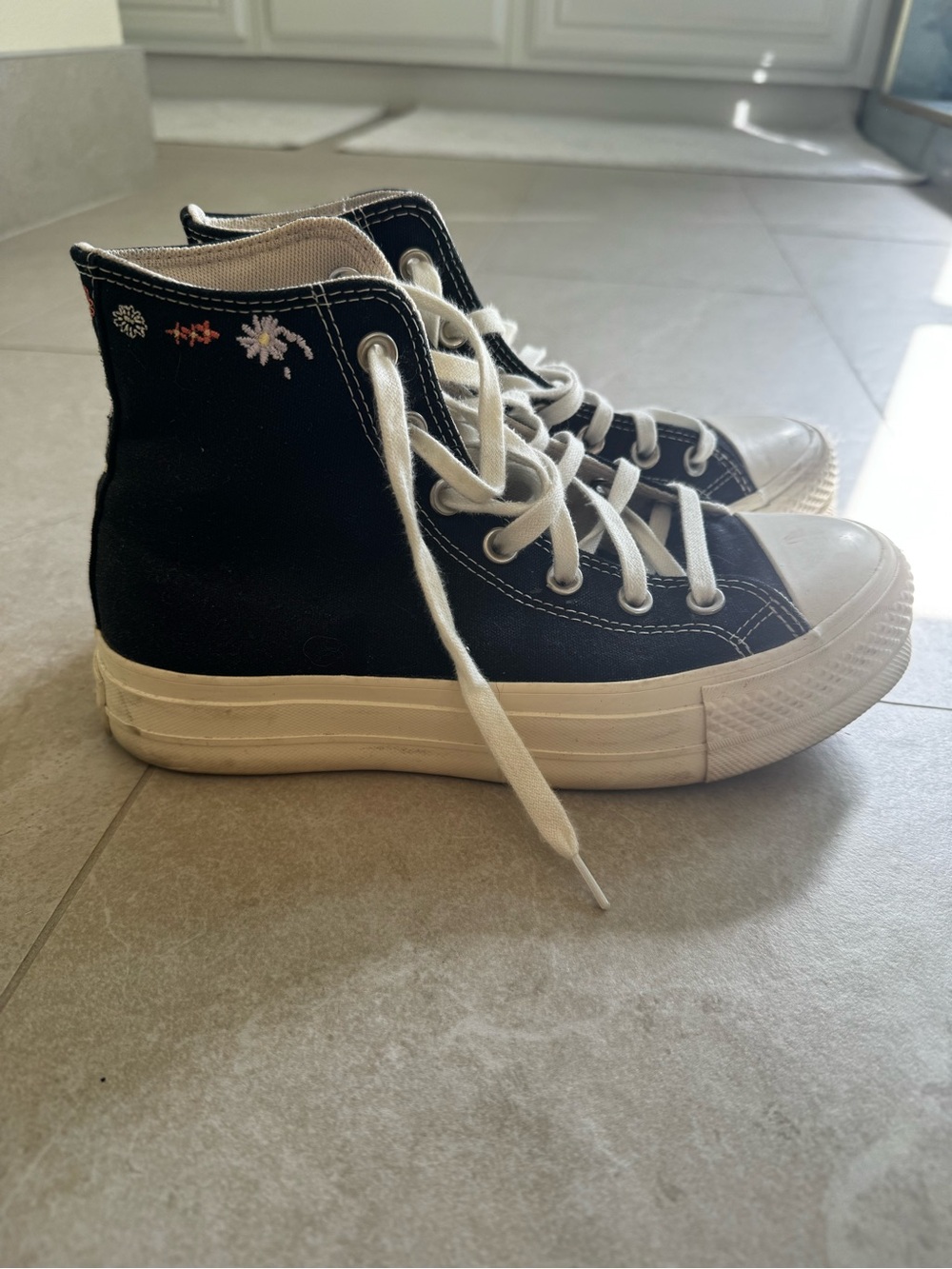 Black High-Top Canvas Sneakers with White Laces and Subtle Floral Embroidery